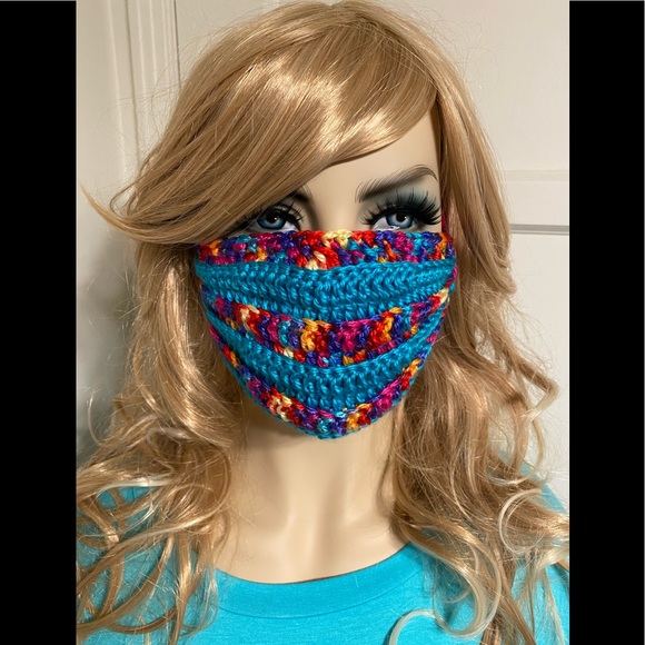 Hand-knitted Face Mask - Picture 10 of 11